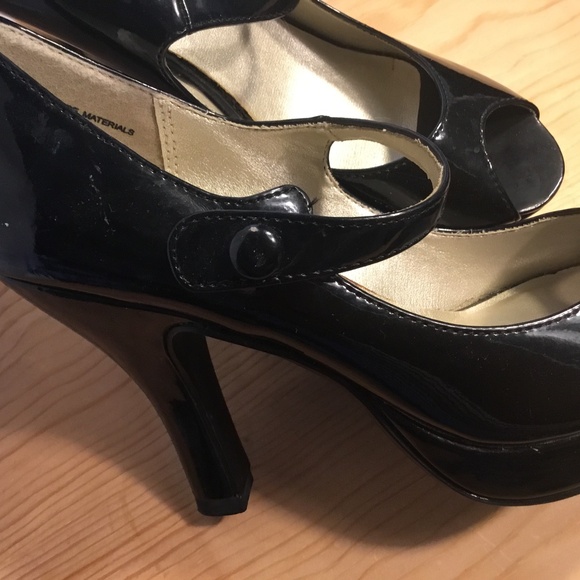 Xhilaration Black Shiny Patent Leather Strappy Peek-a-boo Toe Heels, Size 6.5 - Picture 4 of 8